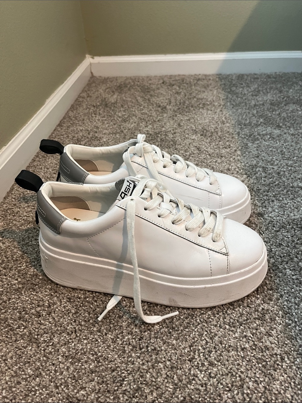 Ash White Platform Lace-Up Sneakers **needs cleaning** size 40 - Picture 3 of 6